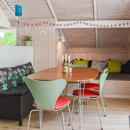 2 Bedroom Lovely In * Sæby